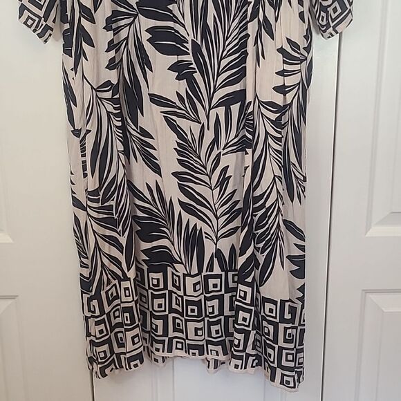 ANGIE Tropical print Maxi Tie Front Cardigan Kimono swim cover Black White Sz M - Picture 9 of 13